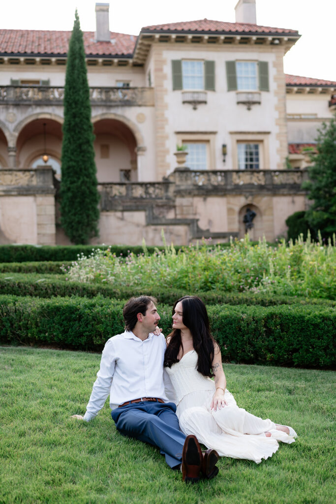 summer engagement photos at Philbrook Museum of Art in Tulsa