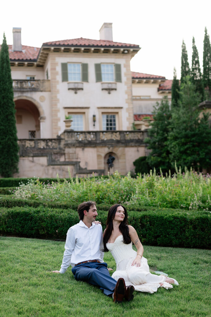summer engagement photos at Philbrook Museum of Art in Tulsa