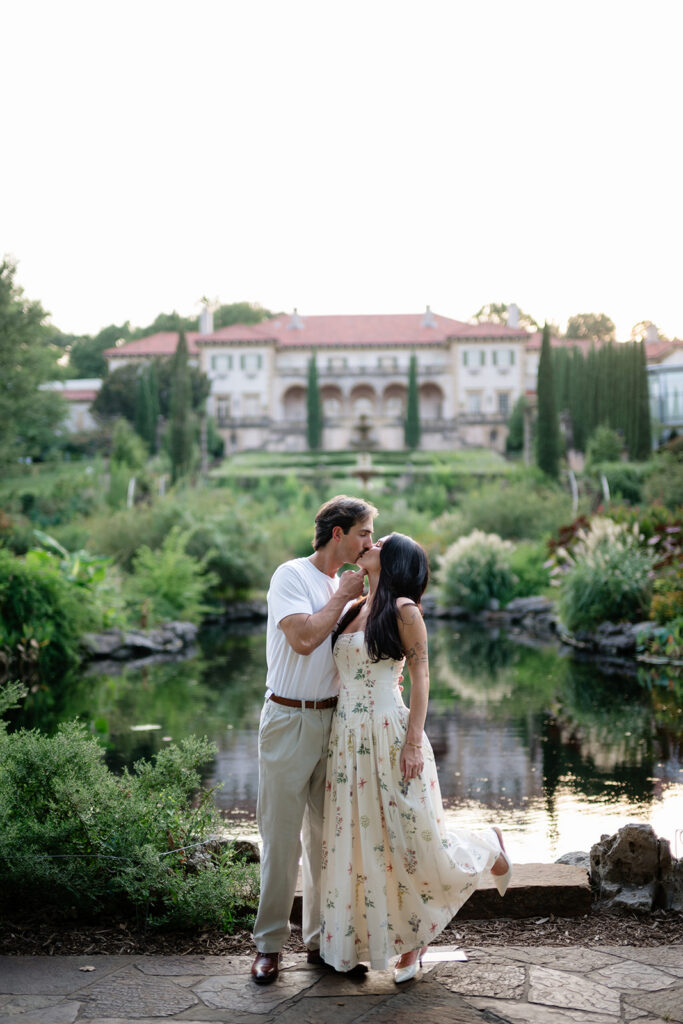 Tulsa engagement photographer at Philbrook Museum